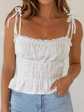Kittenish Women’s White Smocked Tie-Strap Tank Top Size Small